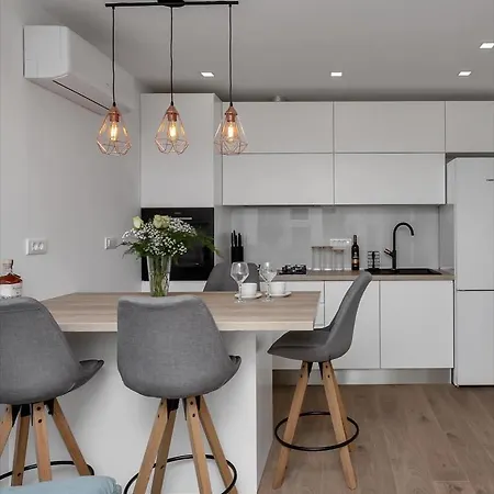 Pelagos * Živogošće